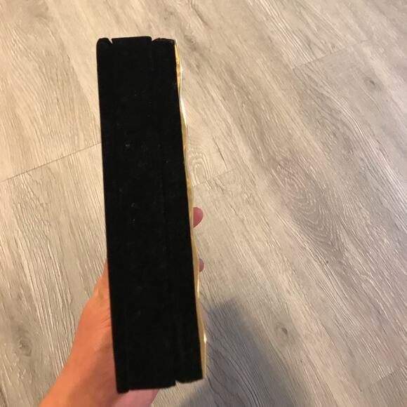 Gold & Black Elegant 4x6 Photo Album 72 Photos - Picture 7 of 7